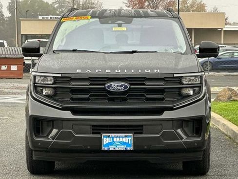 Used 2025 Ford Expedition Max Active image 6