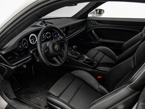 Used 2024 Porsche 911 GT3 image 42