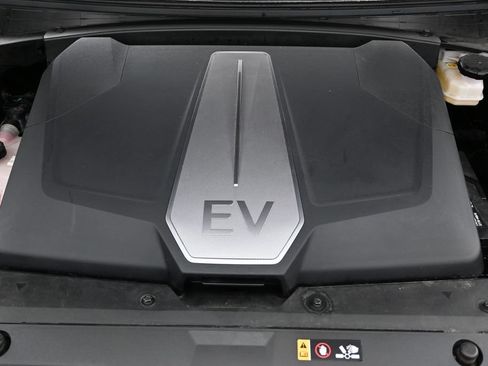 Used 2024 Kia EV6 Wind w/ Wind Technology Package AWD/4WD image 44