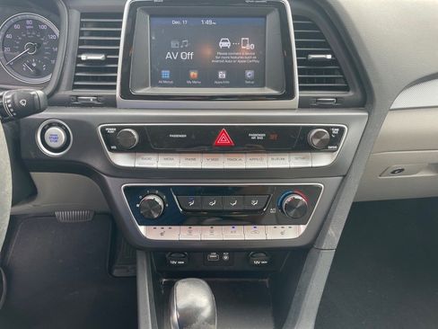 Used 2018 Hyundai Sonata SEL w/ Tech Package 02 image 14