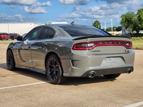 Used 2023 Dodge Charger Scat Pack RWD image 4
