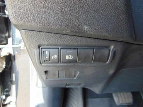 Used 2023 Toyota Corolla Cross LE FWD image 19
