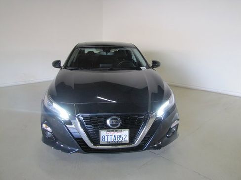 Used 2020 Nissan Altima 2.5 SV image 26