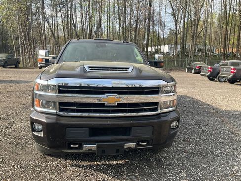 Used 2019 Chevrolet Silverado 3500 High Country w/ Duramax Plus Package image 2