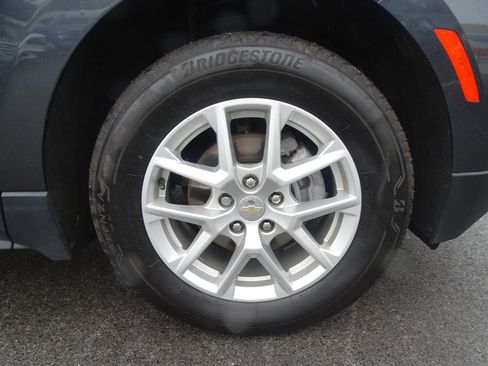 Used 2022 Chevrolet Equinox LT AWD/4WD image 5