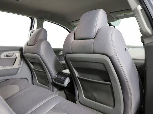 Used 2012 Chevrolet Traverse LS image 19