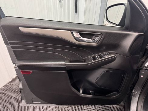 Used 2021 Ford Escape SE AWD/4WD image 8