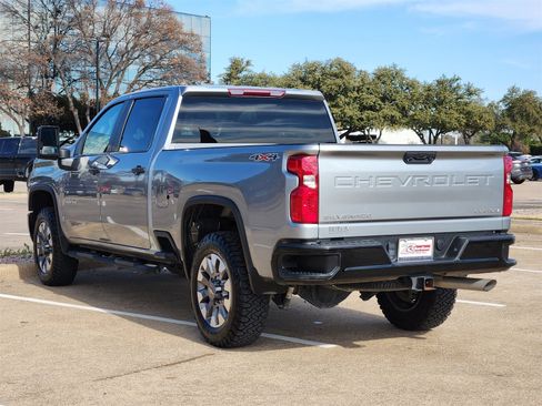 Used 2024 Chevrolet Silverado 2500 Custom w/ Custom Convenience Package image 4