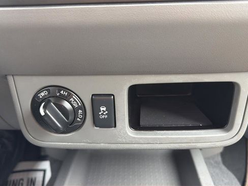Used 2019 Nissan Frontier SV AWD/4WD image 26