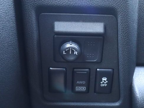 Used 2015 Nissan Rogue S w/ Convenience Package AWD/4WD image 28