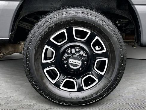 Used 2024 Ford F250 Platinum image 35
