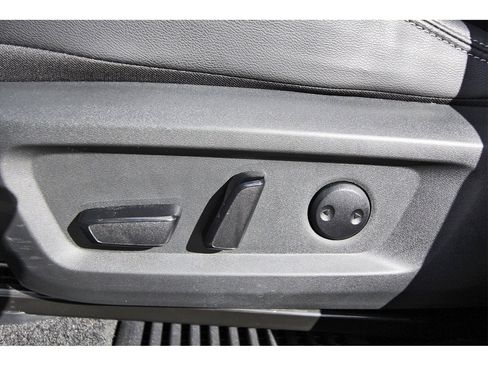 Certified 2024 Nissan Rogue SL w/ SL Premium Package image 27