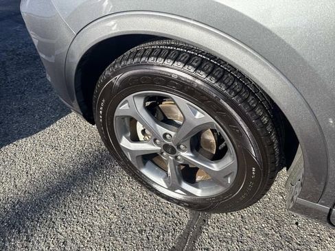 Used 2023 Ford Escape ST-Line image 12