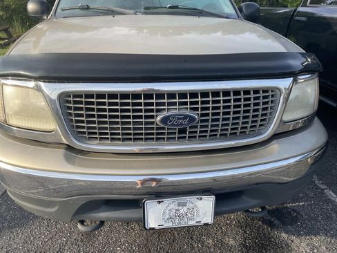 Used 2000 Ford Expedition XLT AWD/4WD image 12