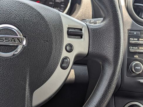 Used 2012 Nissan Rogue SV AWD/4WD image 17