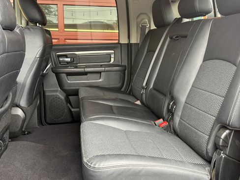 Used 2018 RAM 2500 Big Horn w/ Sport Appearance Group image 12