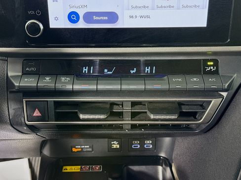 Certified 2025 Toyota Camry LE FWD image 15