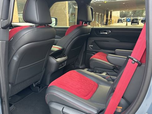 Used 2026 Nissan Armada NISMO image 6