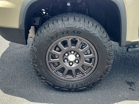Used 2021 Chevrolet Colorado ZR2 AWD/4WD image 29