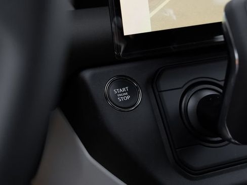 New 2026 Land Rover Defender 110 X-Dynamic SE AWD/4WD image 27