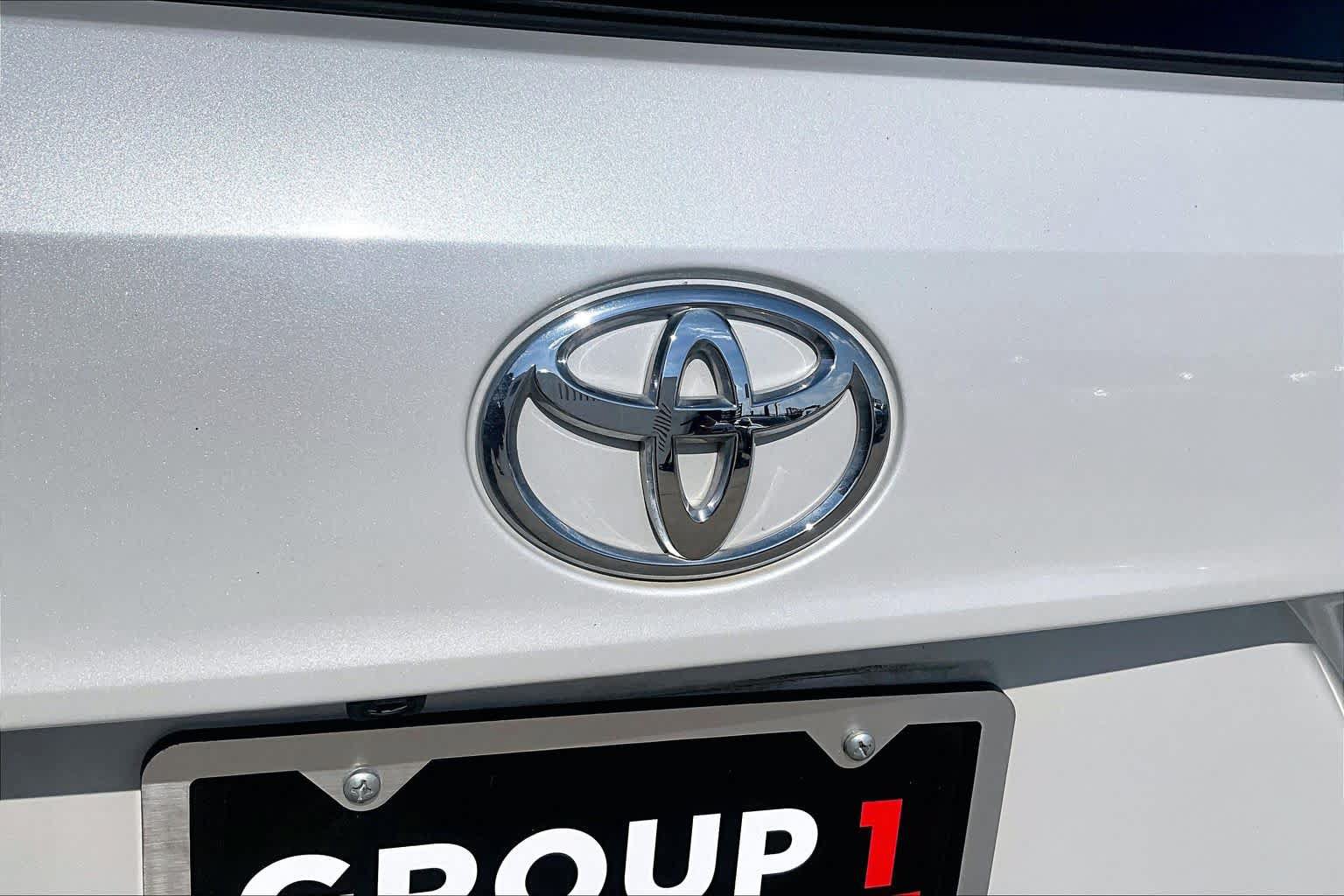 Used 2025 Toyota Highlander XLE FWD image 29