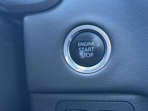 Used 2023 Toyota Tundra Platinum AWD/4WD image 24