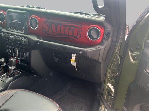 Used 2023 Jeep Wrangler Unlimited Rubicon AWD/4WD image 19