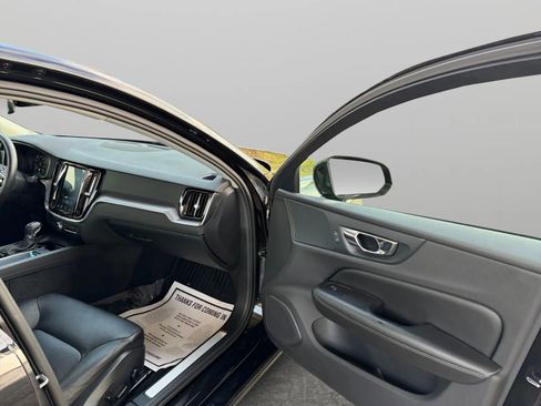 Used 2020 Volvo S60 T5 Momentum w/ Protection Package Premier FWD image 17
