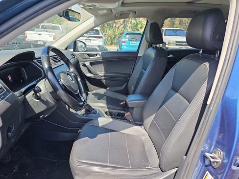 Used 2019 Volkswagen Tiguan SEL FWD image 16