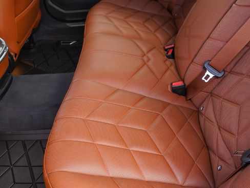 Used 2024 BMW 750e xDrive w/ Executive Package image 21