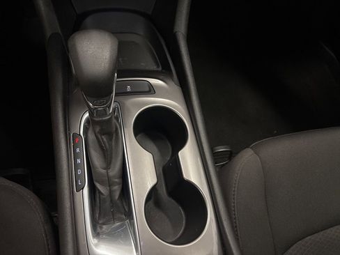 Used 2022 Chevrolet Malibu LS FWD image 22