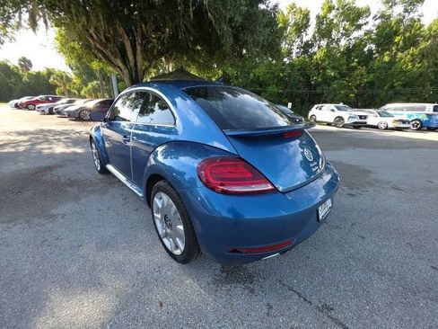 Used 2019 Volkswagen Beetle 2.0T SE FWD image 4