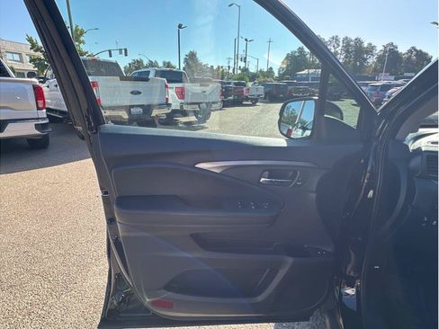 Used 2022 Honda Pilot Special Edition image 15