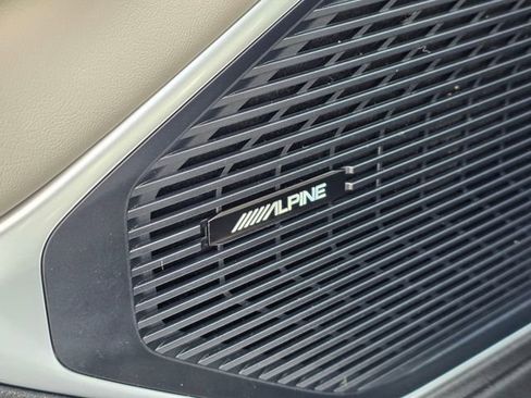 Used 2024 Jeep Wagoneer Series II w/ Flexible Seating Group RWD image 26