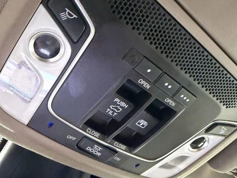 Used 2016 Honda Pilot Elite image 33