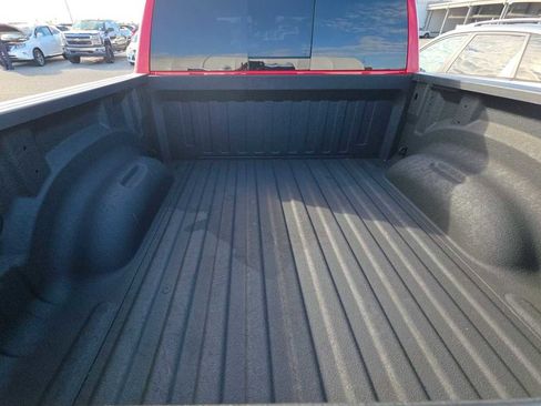 Used 2025 RAM 1500 Tradesman w/ Night Edition AWD/4WD image 9