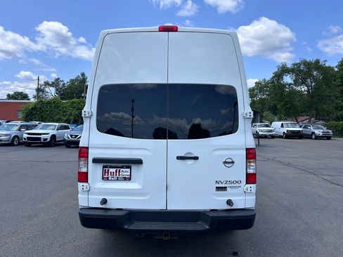 Used 2014 Nissan NV 2500 S w/ Power Basic Package RWD image 6