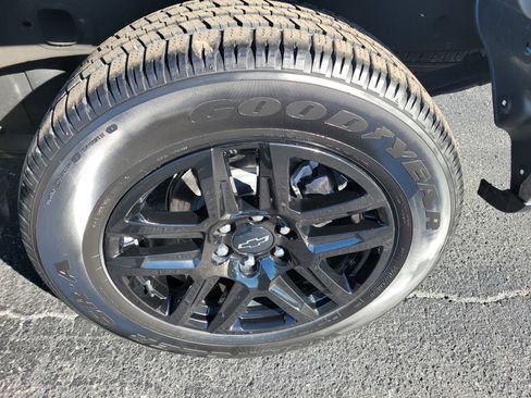 Certified 2023 Chevrolet Silverado 1500 Custom w/ LPO, Dark Essentials Package image 36