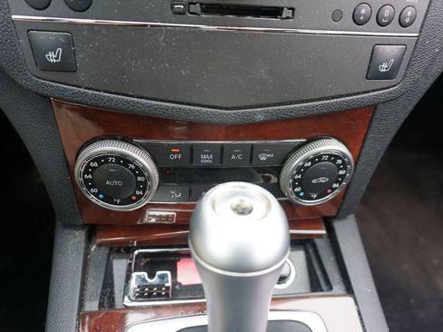 Used 2010 Mercedes-Benz C 300 4MATIC Sedan image 13