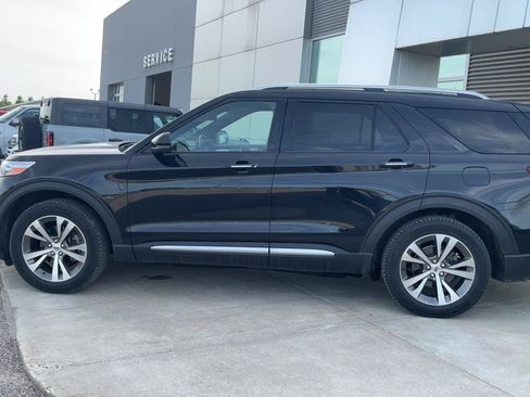 Used 2020 Ford Explorer Platinum w/ Premium Technology Package AWD/4WD image 7