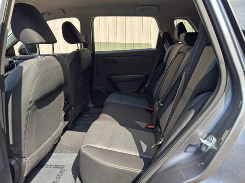 Used 2022 Nissan Rogue S FWD image 32