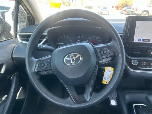 Used 2024 Toyota Corolla LE FWD image 9