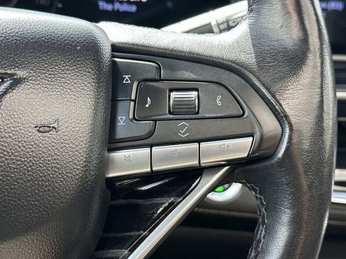 Used 2021 Cadillac Escalade ESV Sport w/ LPO, Illumination Package AWD/4WD image 23