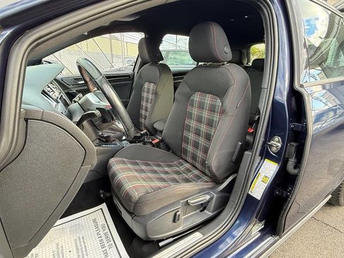 Used 2015 Volkswagen Golf 4-Door image 10