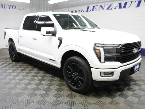 Used 2025 Ford F150 Platinum w/ FX4 Off-Road Package AWD/4WD image 3