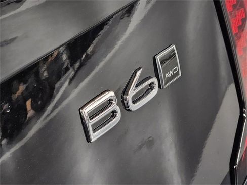 New 2026 Volvo XC90 B6 Plus w/ Protection Package Premier image 13