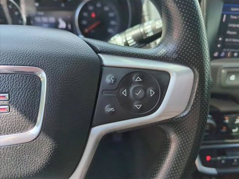 Used 2024 GMC Terrain SLE w/ Driver Convenience Package AWD/4WD image 18