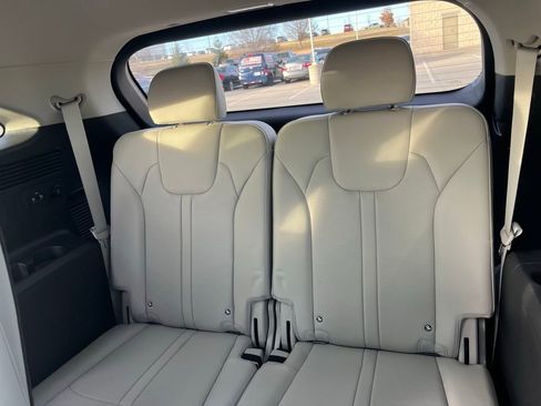 Used 2024 Kia Sorento SX image 30