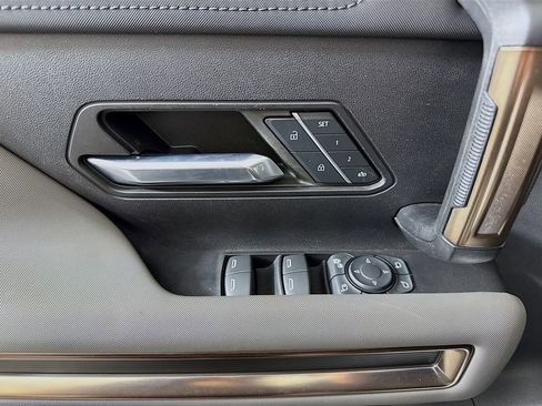 Used 2024 GMC Hummer EV 2X image 18