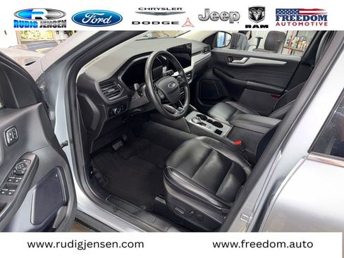 Used 2024 Ford Escape Platinum AWD/4WD image 8